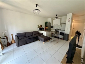 t2 à la vente -   34130  SAINT AUNES, surface 44 m2 vente t2 - UBI484471811